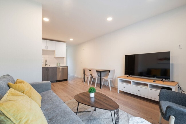 Photo - 4453 Aurora Ave N Unit ID1035998P