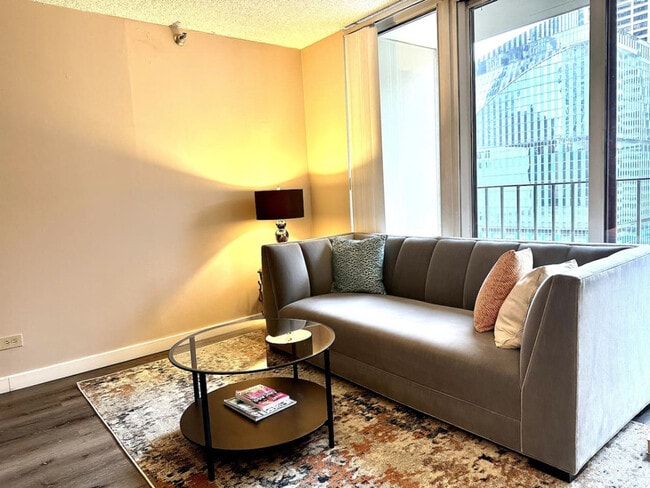 Photo - 111 W Wacker Dr Unit ID1294900P