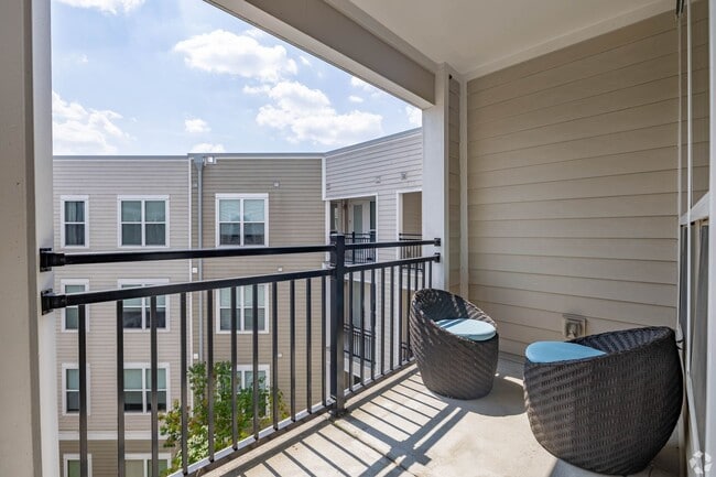 Photo - Avalon - Forum, LLC - AVA