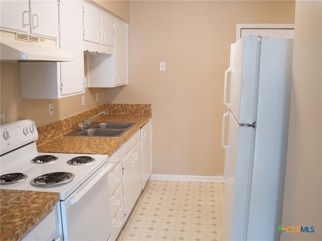 Photo - 705 Traci Dr