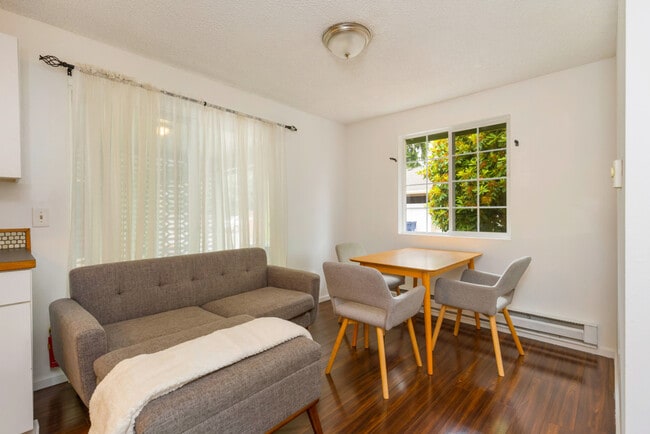 Photo - 15704 Ash Way Unit ID1256072P