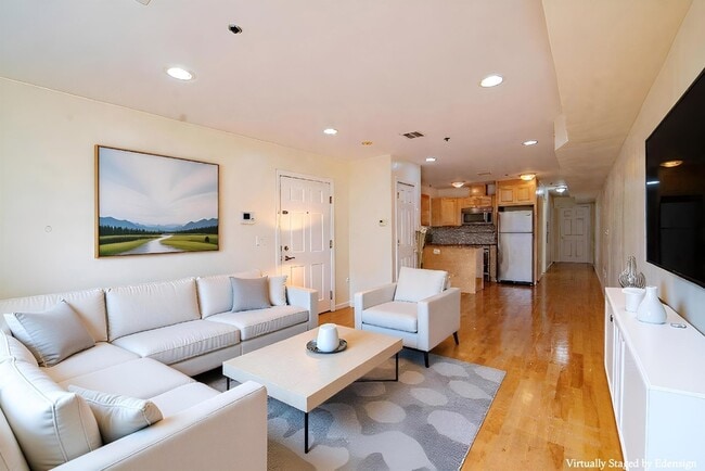 Building Photo - 540 29th St Unit 2nd floor