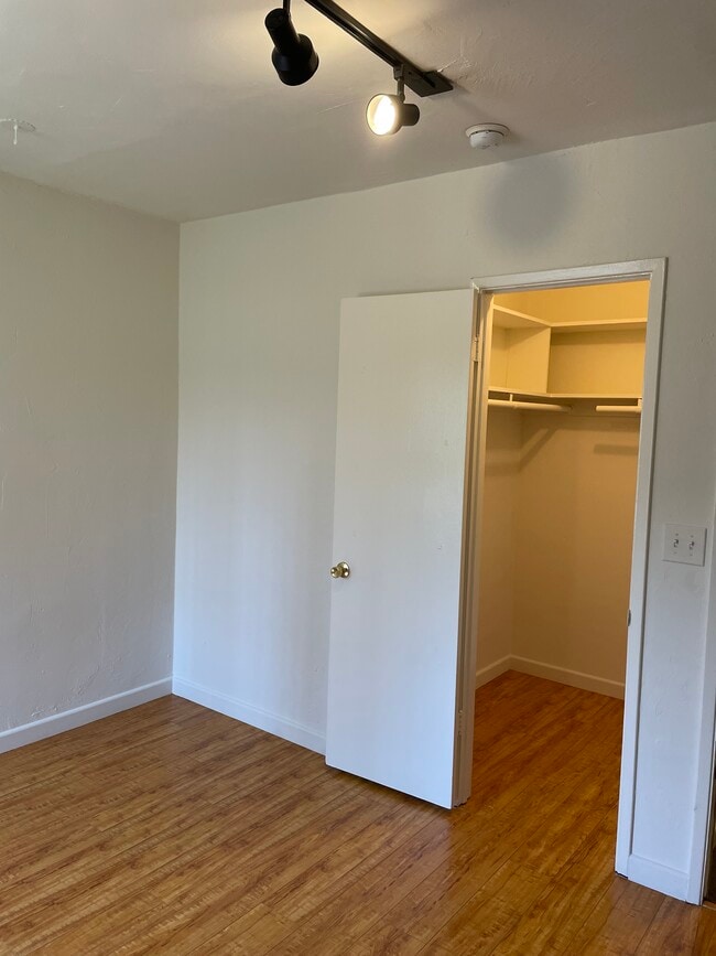 Photo - Westwood Plaza Apartments