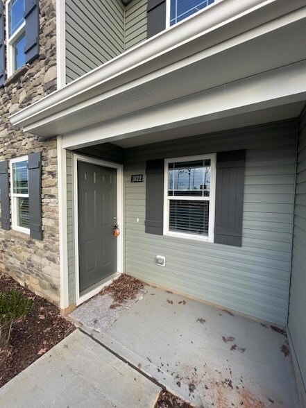 Photo - 1022 Peony Ln