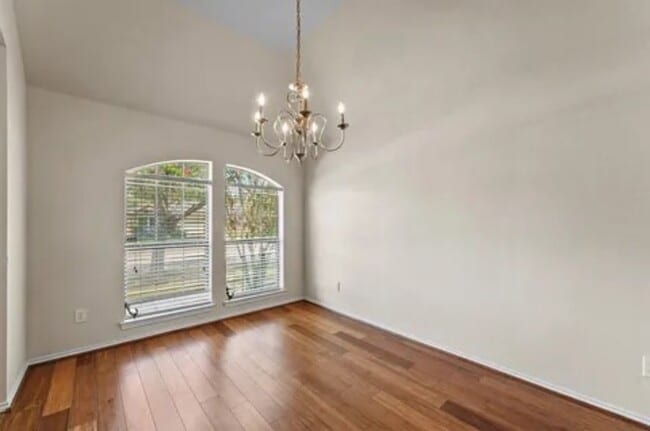 Photo - 21 Palm Desert Dr