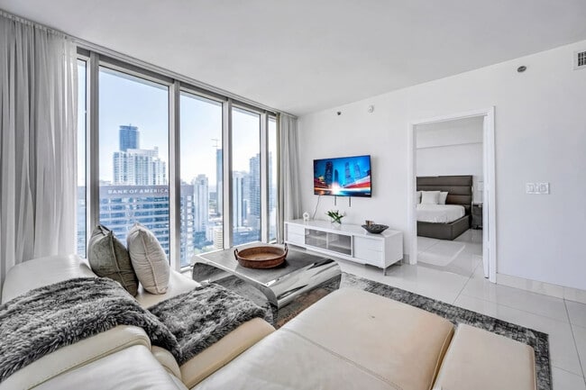 Photo - 485 Brickell Ave Unit SI FL49-ID1560823P