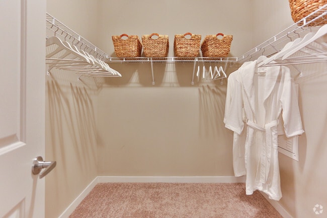 Building Photo - District Flats