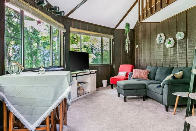 Photo - 325 Poplar Hill Ln Unit ID1252926P