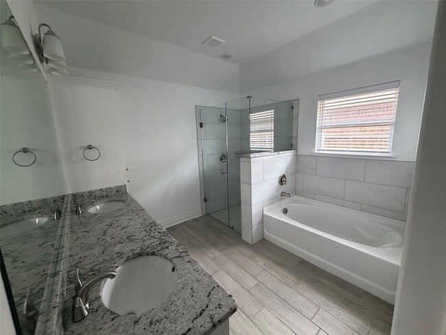 Photo - 802 Ransom Wy