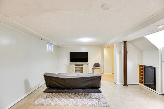 Photo - 199 S Rd Unit ID1299991P