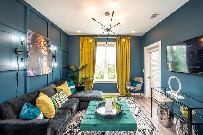 Building Photo - 525 Parkway Dr NE Unit SI ID1299360P