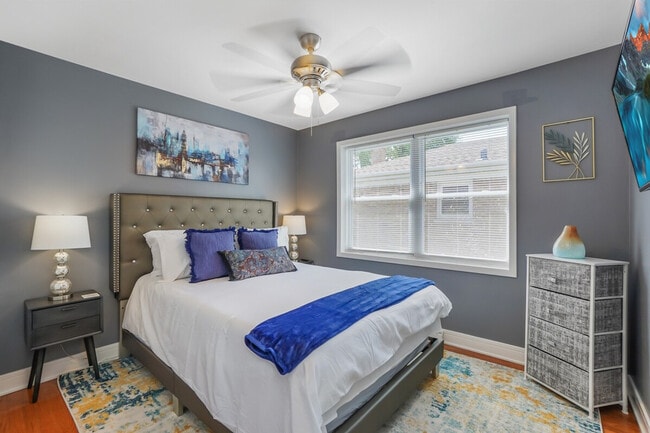 Photo - 7002 W Farragut Ave Unit SI ID1285019P