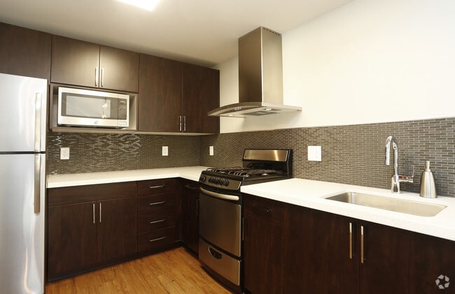 Club House - Stoneridge Apartments