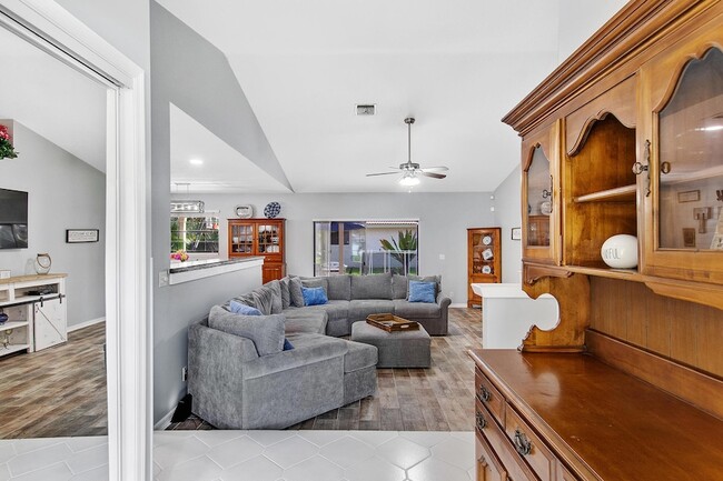 Photo - 912 Blueberry Dr