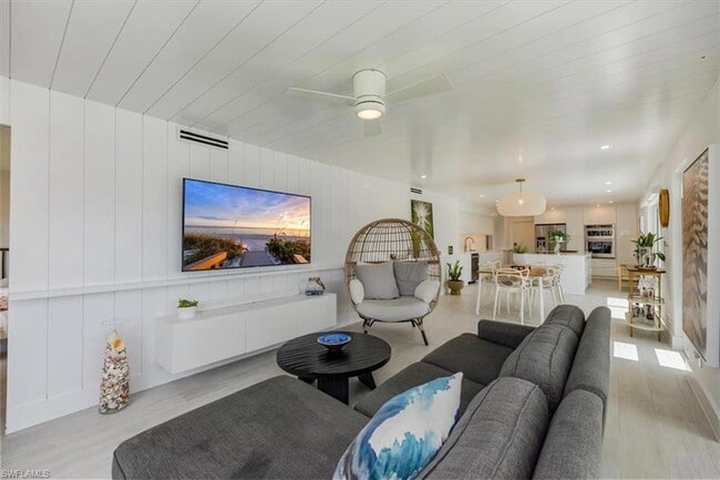 Photo - 1100 8th Ave S