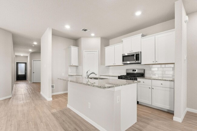 Photo - 2831 Calandra Lark