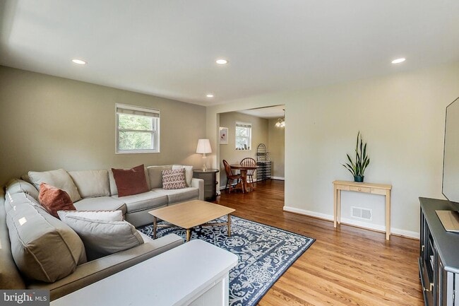 Photo - 4715 Oxbow Rd