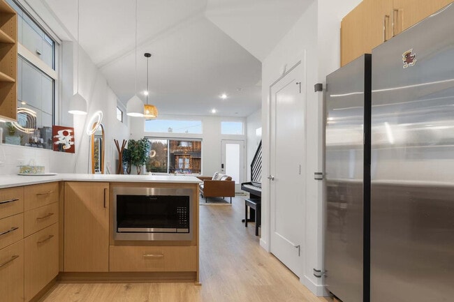 Photo - 2433 S Plum St Unit ID1324831P