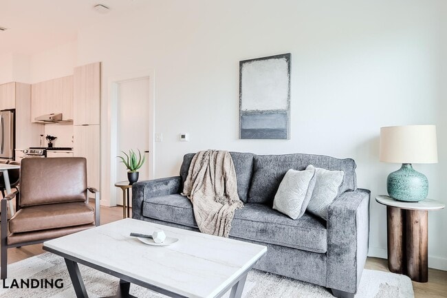 Building Photo - 2623 Keene St Unit 337