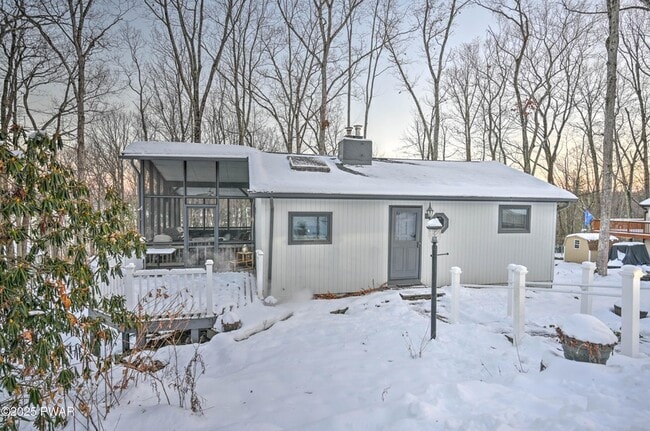 Building Photo - 413 Sunset Forest Dr