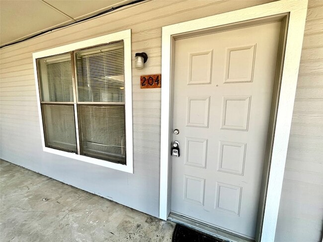 Photo - 2526 W Prairie St Unit 204