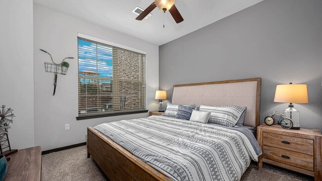 Photo - Springs At Eagle Bend