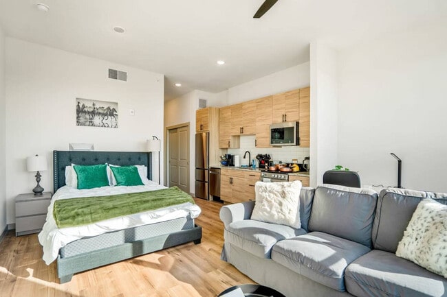 Building Photo - 1111 Shepherd Dr Unit SI ID1380756P