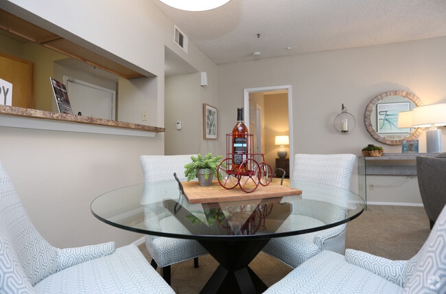 1BR,1BA / 697SF / A9 - Gables Katy Trail