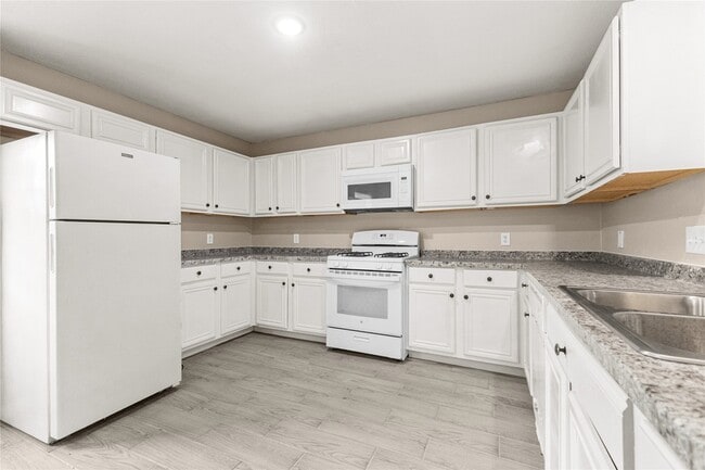 Photo - 17250 Cricketbriar Ct