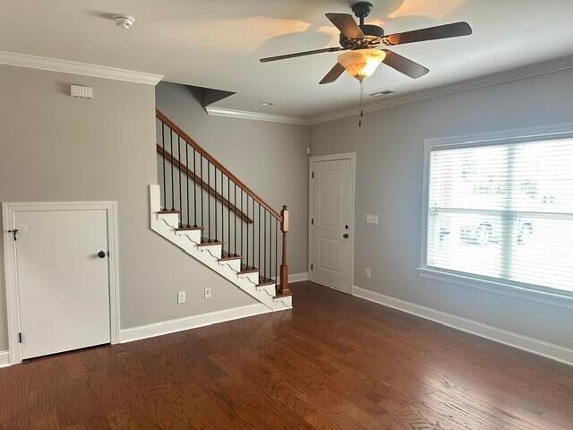 Photo - 1695 Stonebriar Dr NE