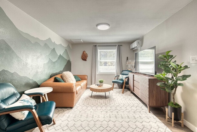 Building Photo - 2818 Rose Hill St Unit ID1324060P