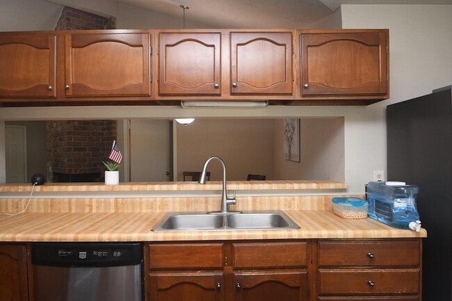 Photo - 10102 Barmont Dr