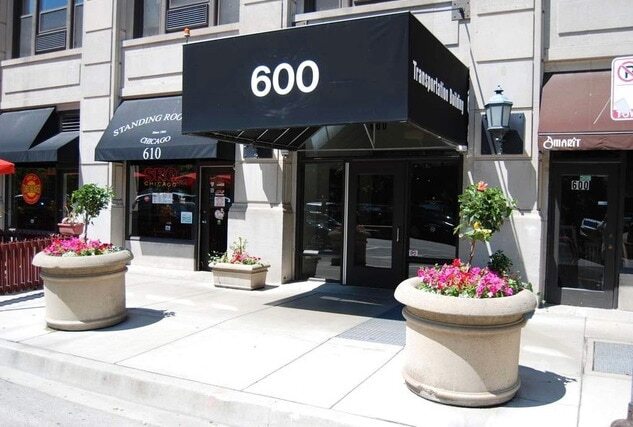 Building Photo - 600 S Dearborn St Unit 1305
