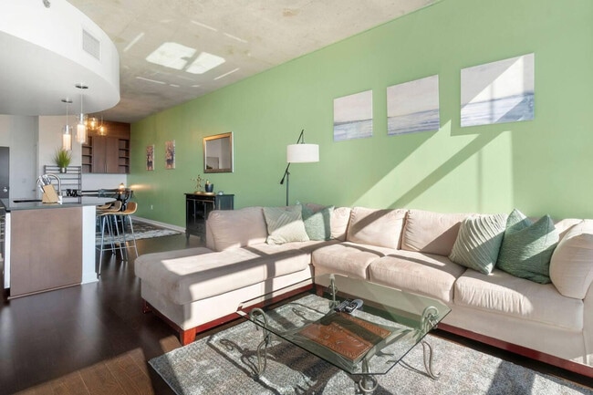 Photo - 1325 Stout St Unit ID1013123P