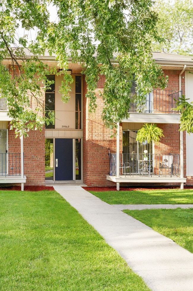 Photo - Bridgewood Apartments