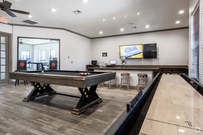 Club Room - Hudson Trails Apartments