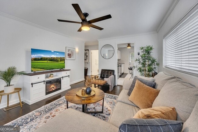 Building Photo - 1040 Herndon St NW Unit B