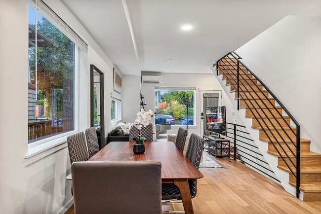 Photo - 5201 Brooklyn Ave NE Unit ID1372967P