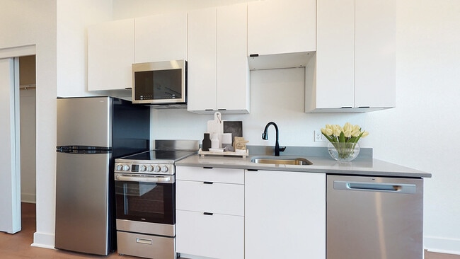 Style D Studio - The Everett