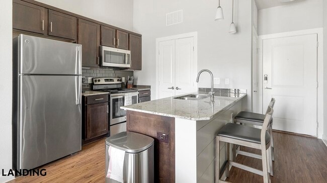 Photo - 4300 Cromwell Dr Unit 5305
