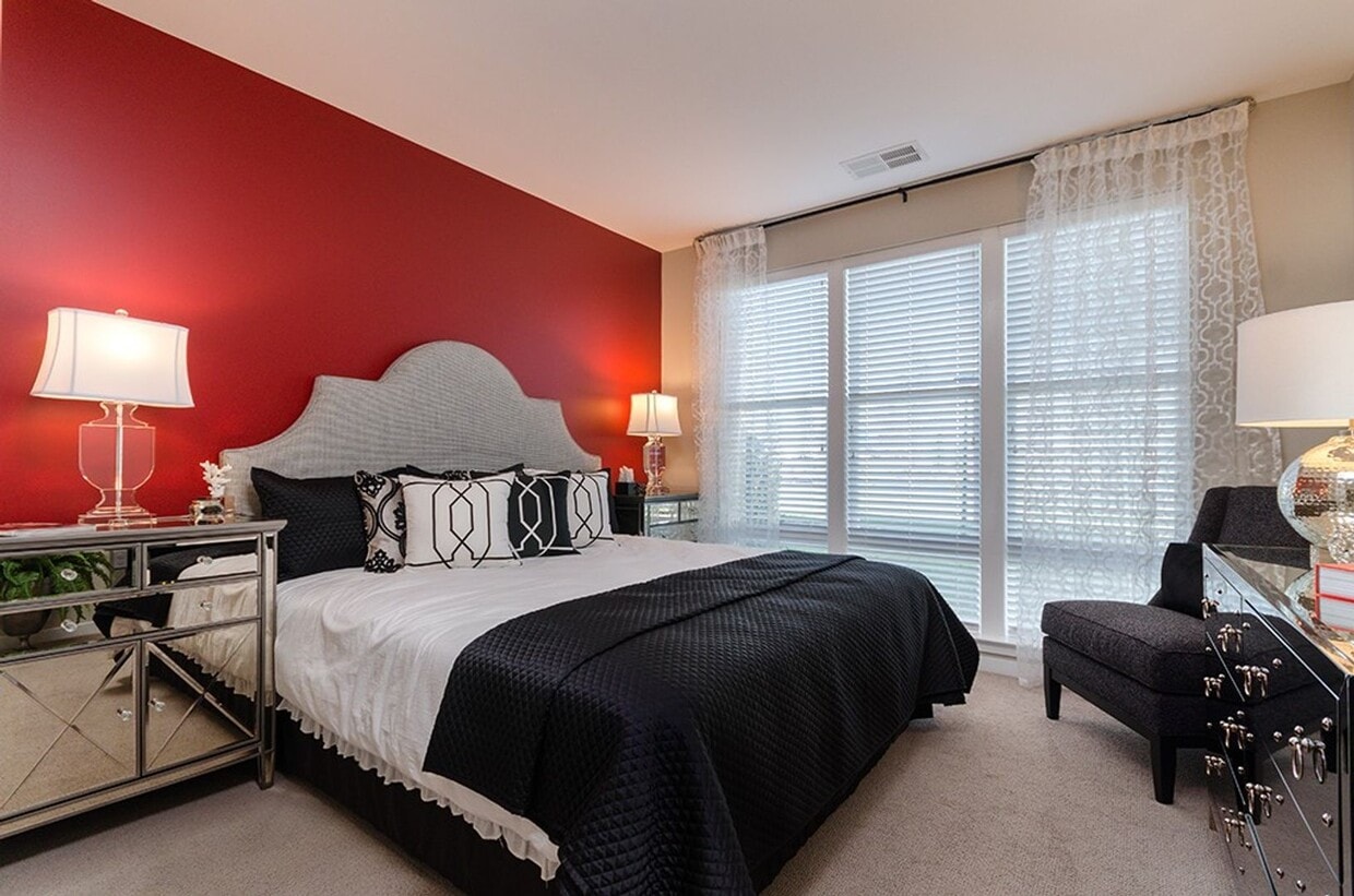 Floor Plan - 2BR (1st Floor) 1076 SF