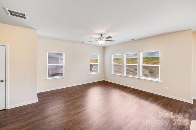 Photo - 2019 Sadler Wds Ln