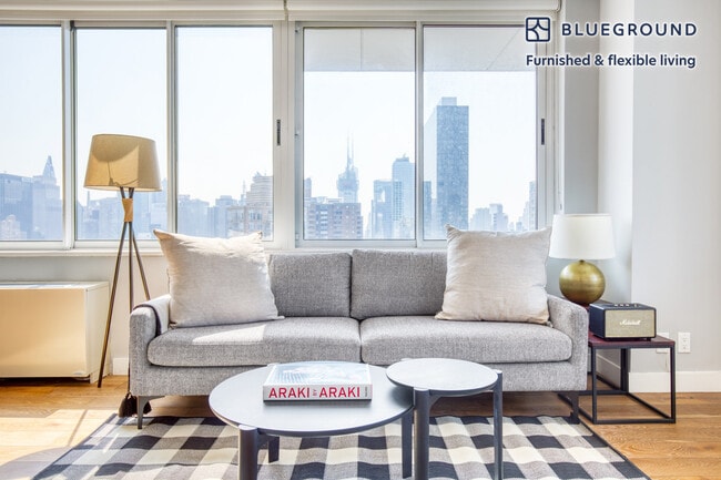 Photo - 560 W 43rd St Unit SI FL41-ID126