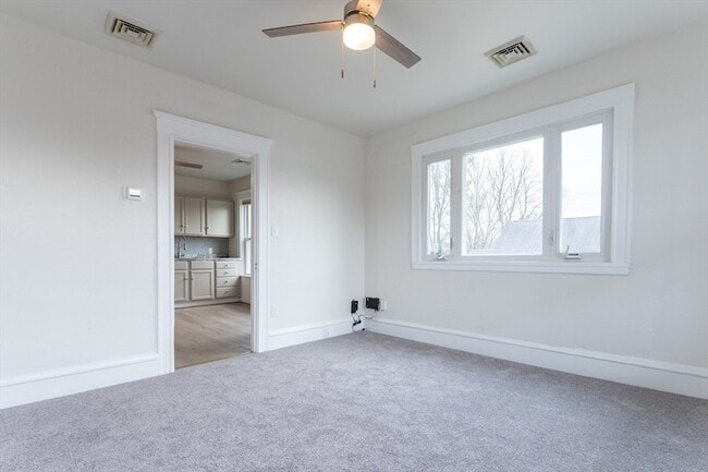 Photo - 643 Rathbun St Unit 3