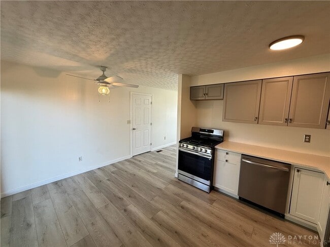 Photo - 7619 Bassett Dr