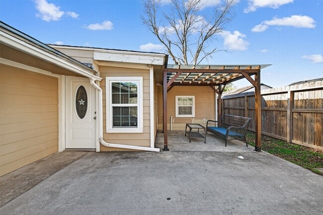 Photo - 7454 Navidad Rd