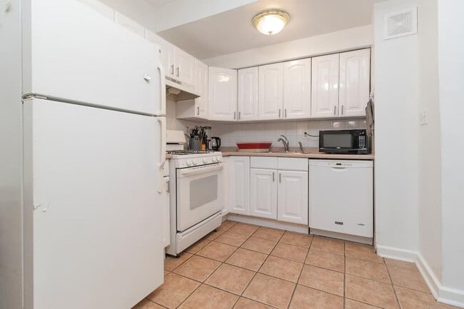 Photo - 250 E 82nd St Unit ID1032020P