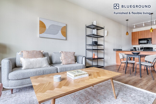 Photo - 3210 Esperanza Crossing Unit FL4-ID168