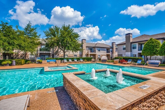 Building Photo - The Brook TX