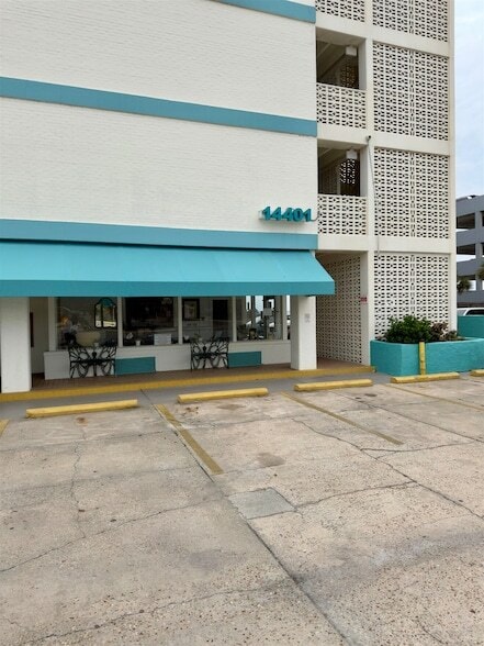 Building Photo - 14401 Front Beach Rd Unit 334